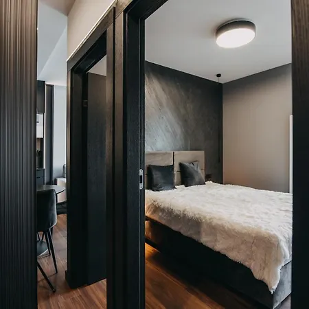 Black&white Bukowska18 B With Balcony And Garage 포즈난