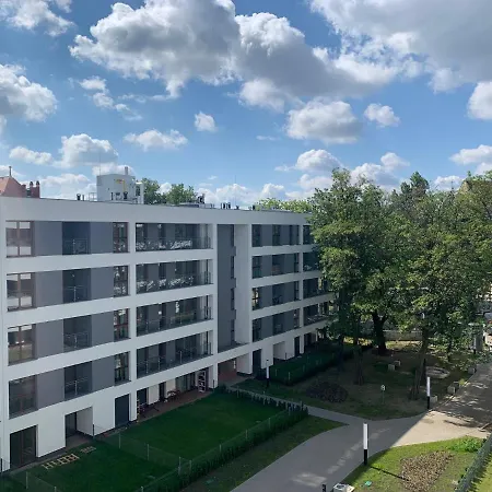 아파트 Black&white Bukowska18 B With Balcony And Garage