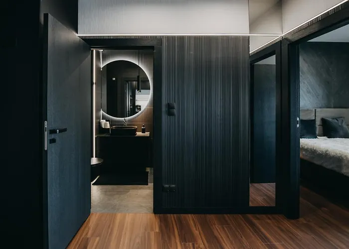 Апартаменты Black&white Bukowska18 B With Balcony And Garage