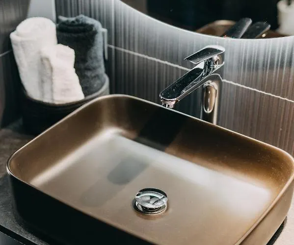 Апартаменты Black&white Bukowska18 B With Balcony And Garage