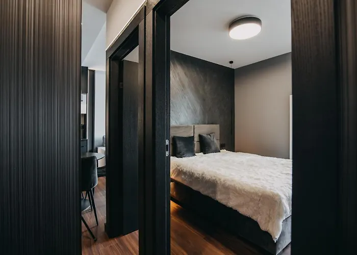 Black&white Bukowska18 B With Balcony And Garage Познань